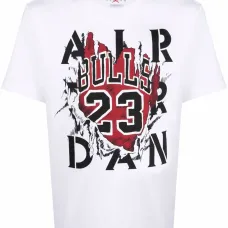 Футболка с графичным принтом