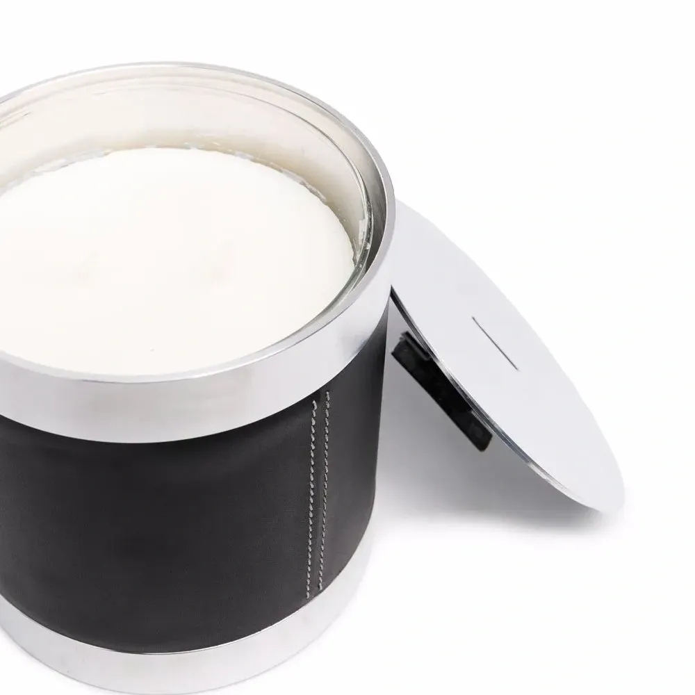 Свеча Varenna в подсвечнике