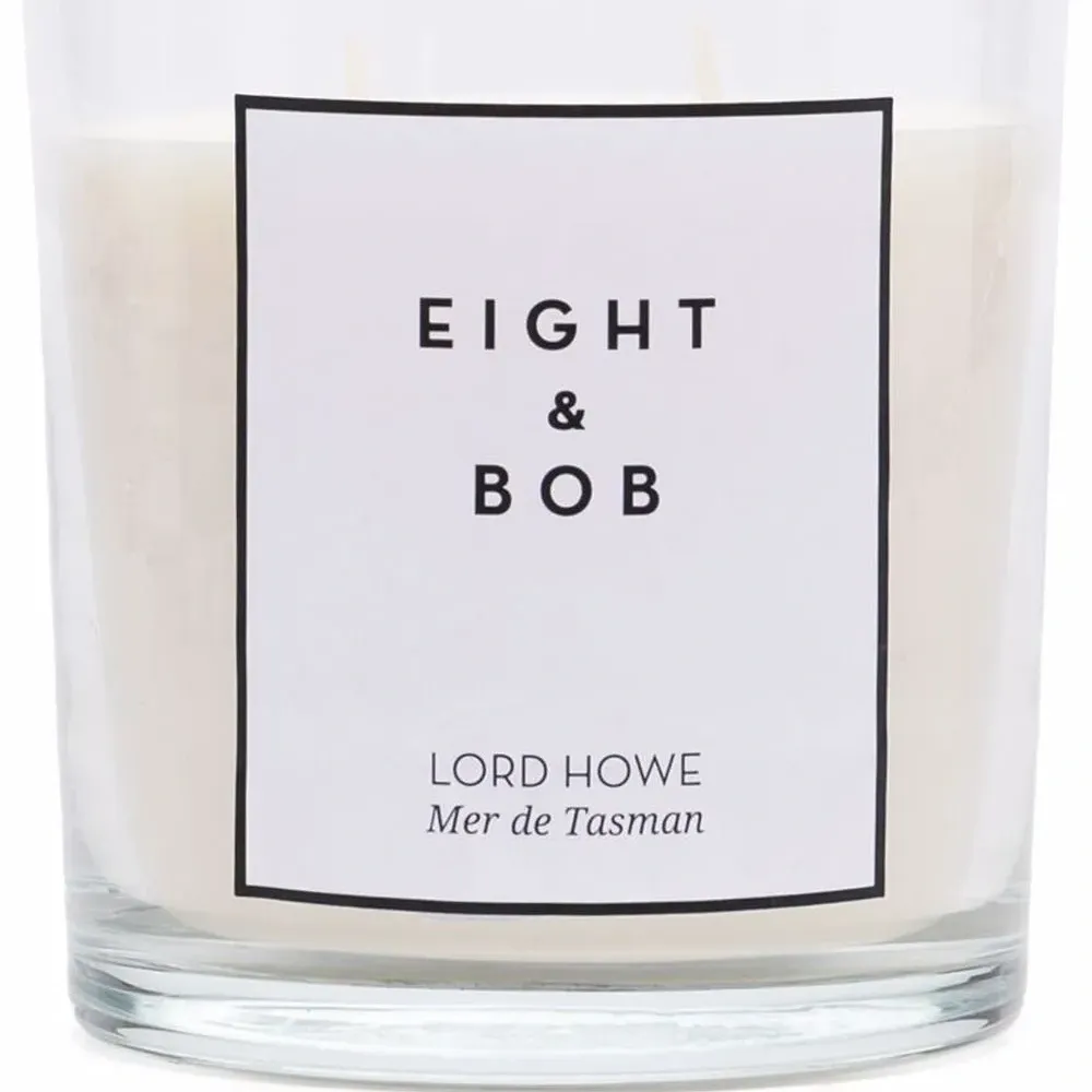 Свеча Lord Howe в подсвечнике