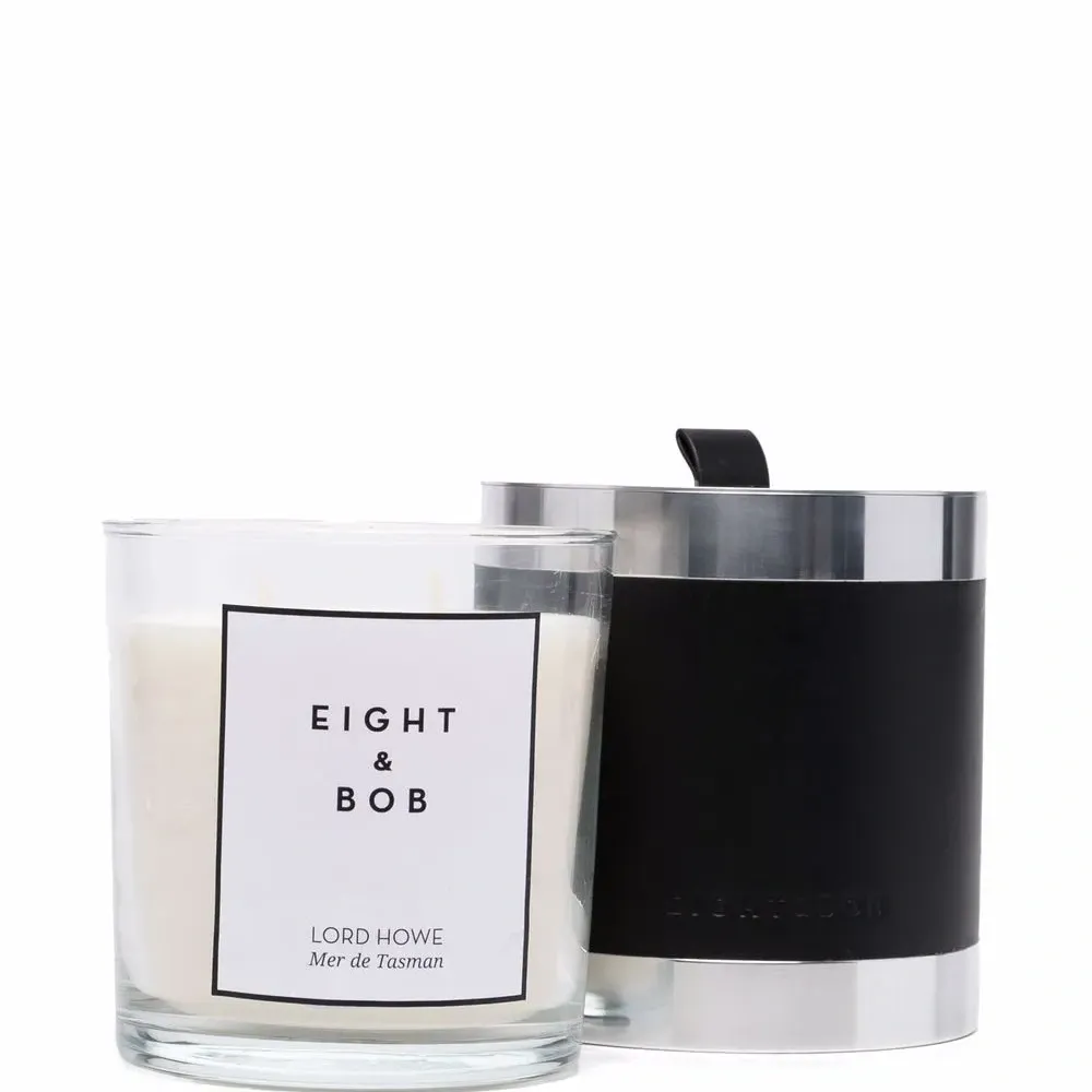 Свеча Lord Howe в подсвечнике