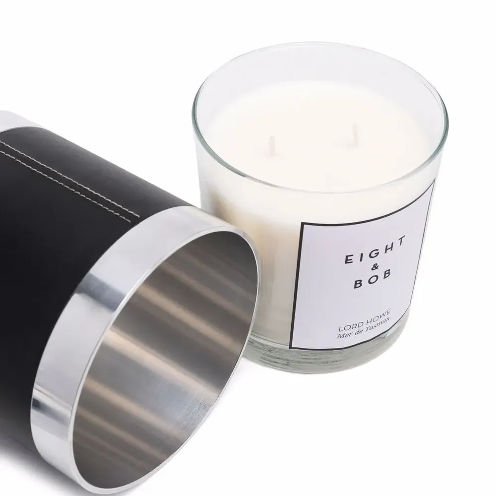 Свеча Lord Howe в подсвечнике