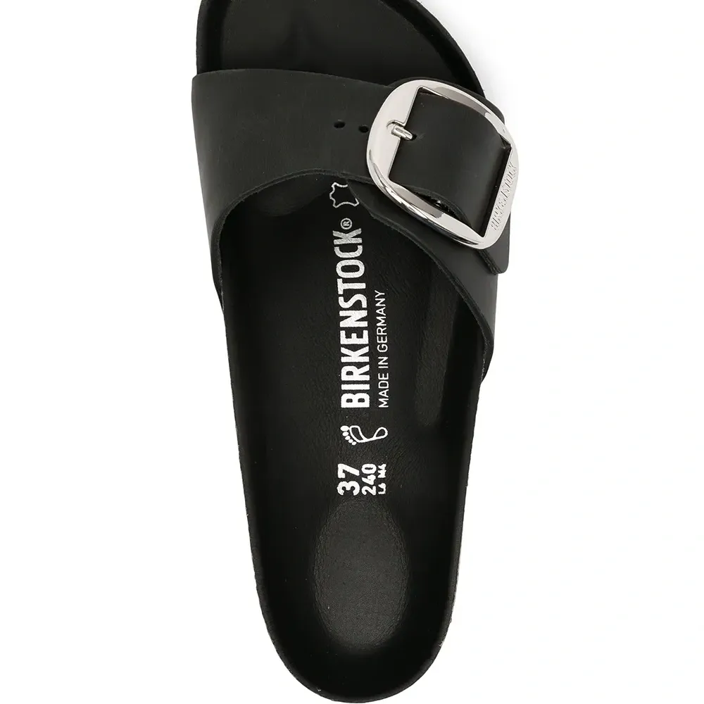 Сандалии Madrid с крупной пряжкой Сандалии Madrid с крупной пряжкой