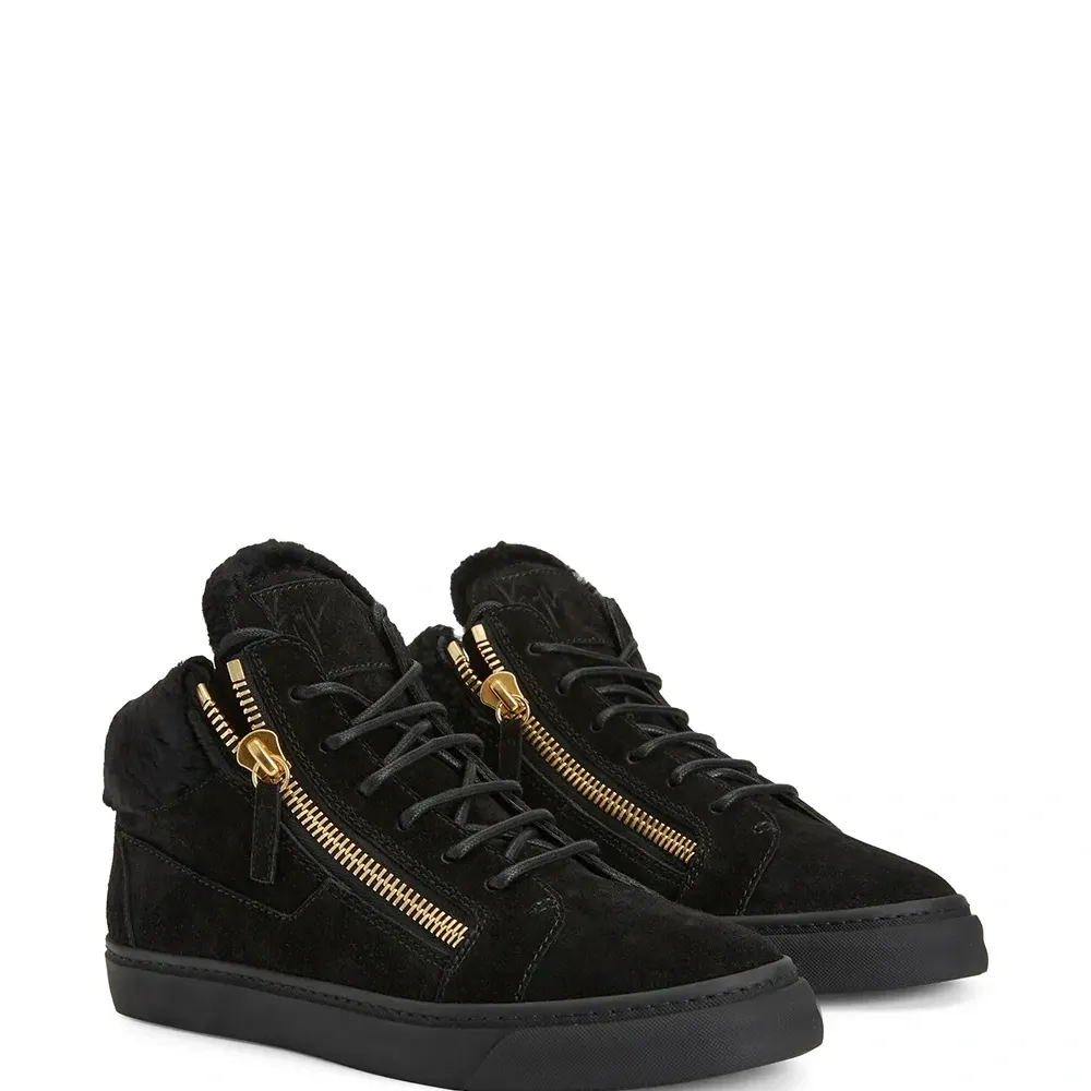 Высокие кеды Kriss