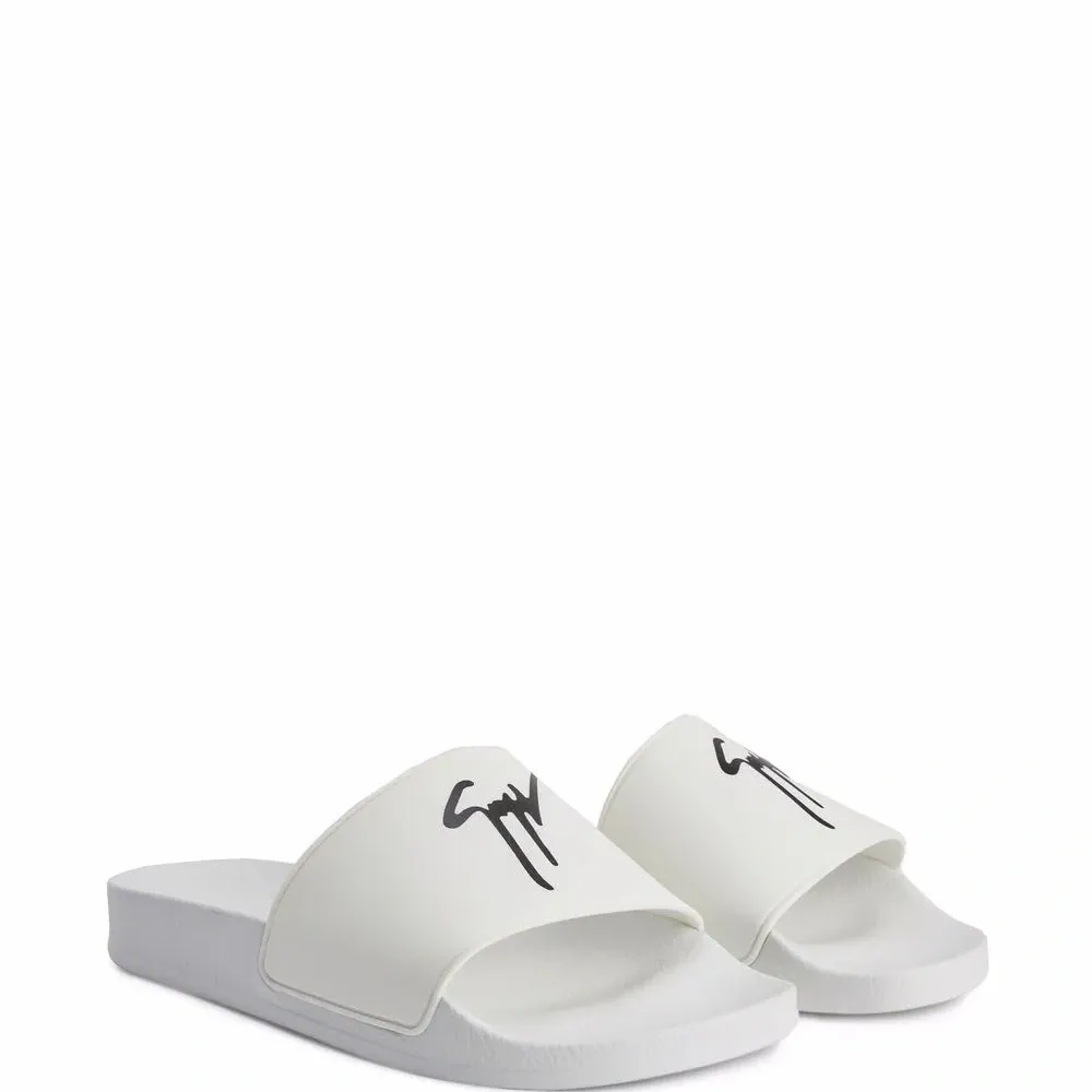 Шлепанцы Brett