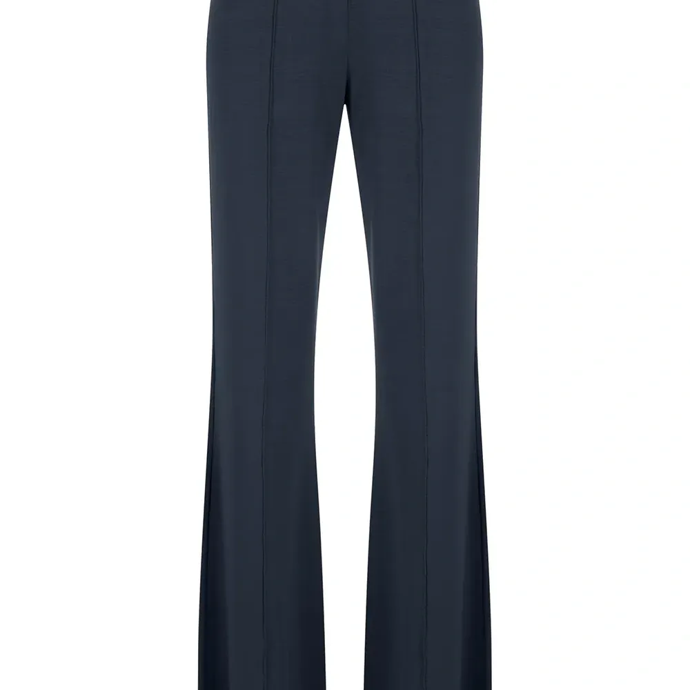 Расклешенные брюки