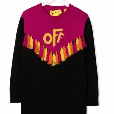 платье с логотипом