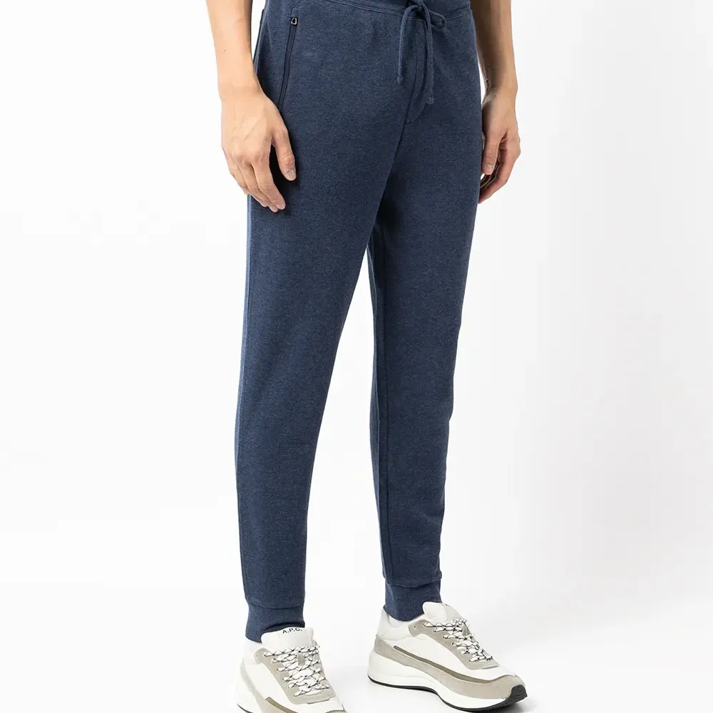 Спортивные брюки