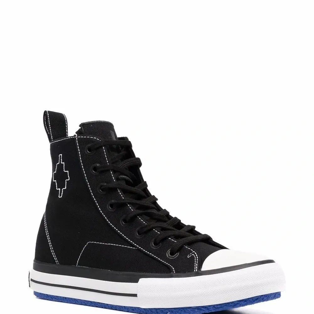 высокие кеды с вышивкой