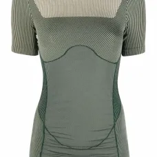 Бесшовная футболка Бесшовная футболка