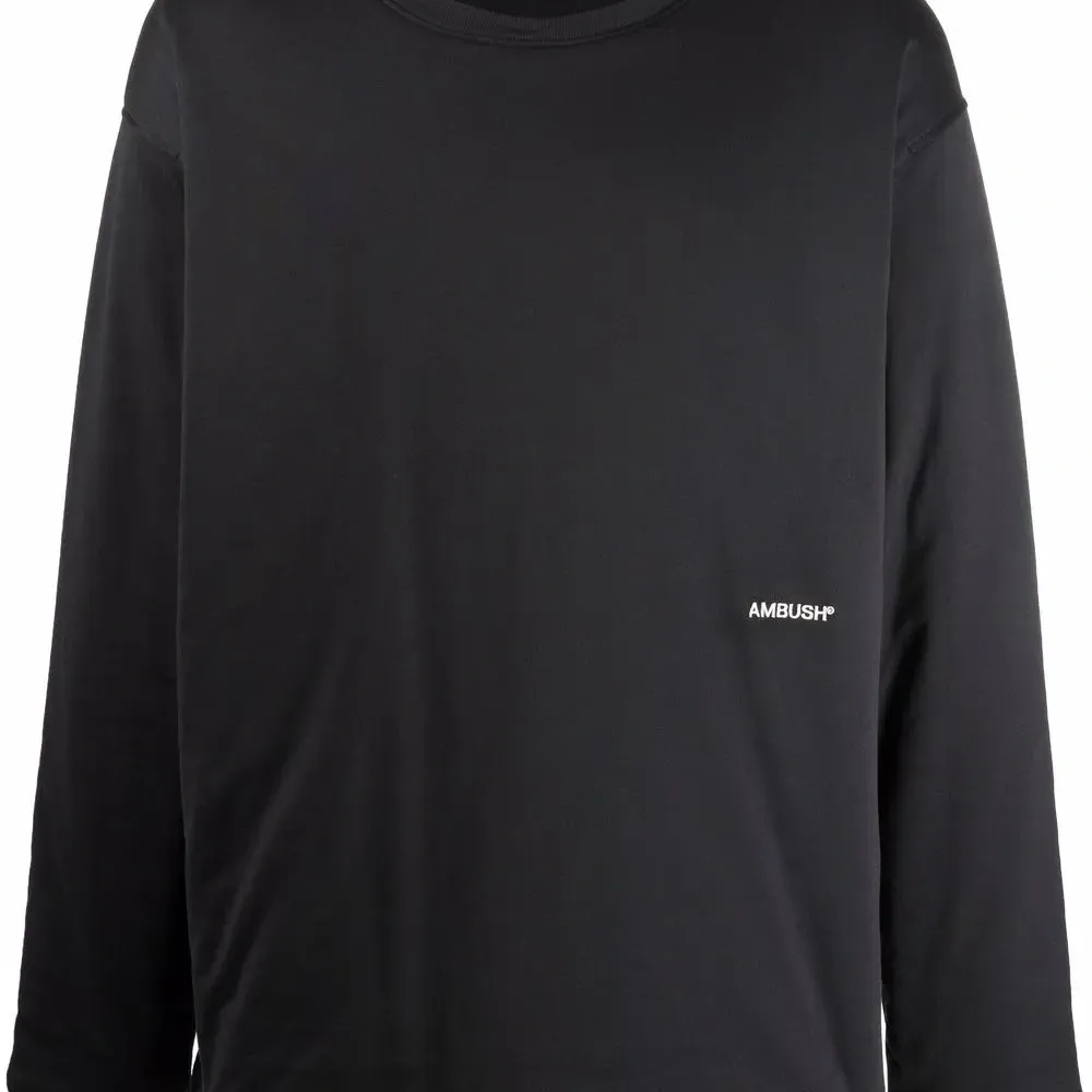 футболка с логотипом