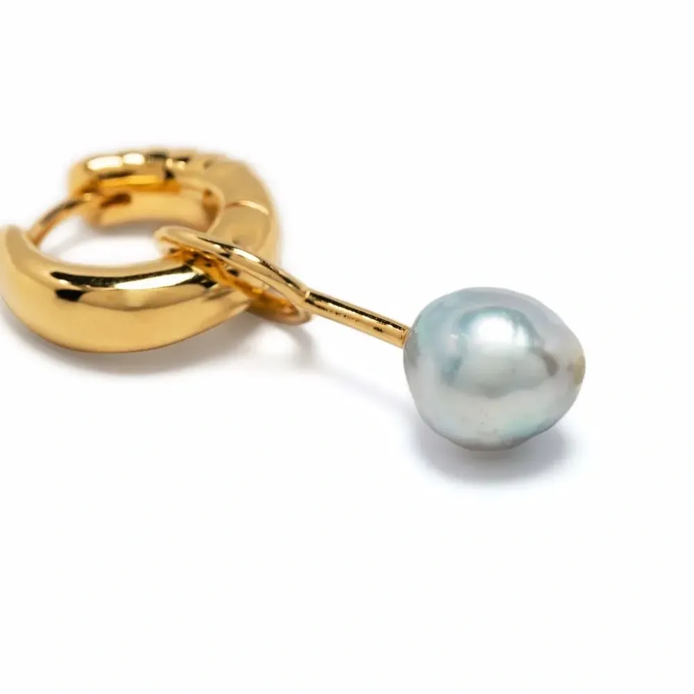 Серьга-хагги Houseparty