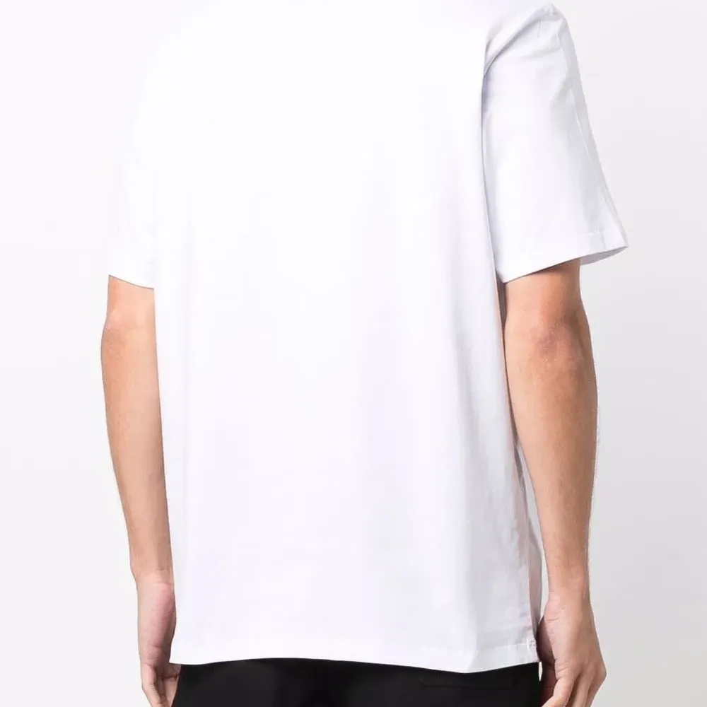 Футболка с логотипом