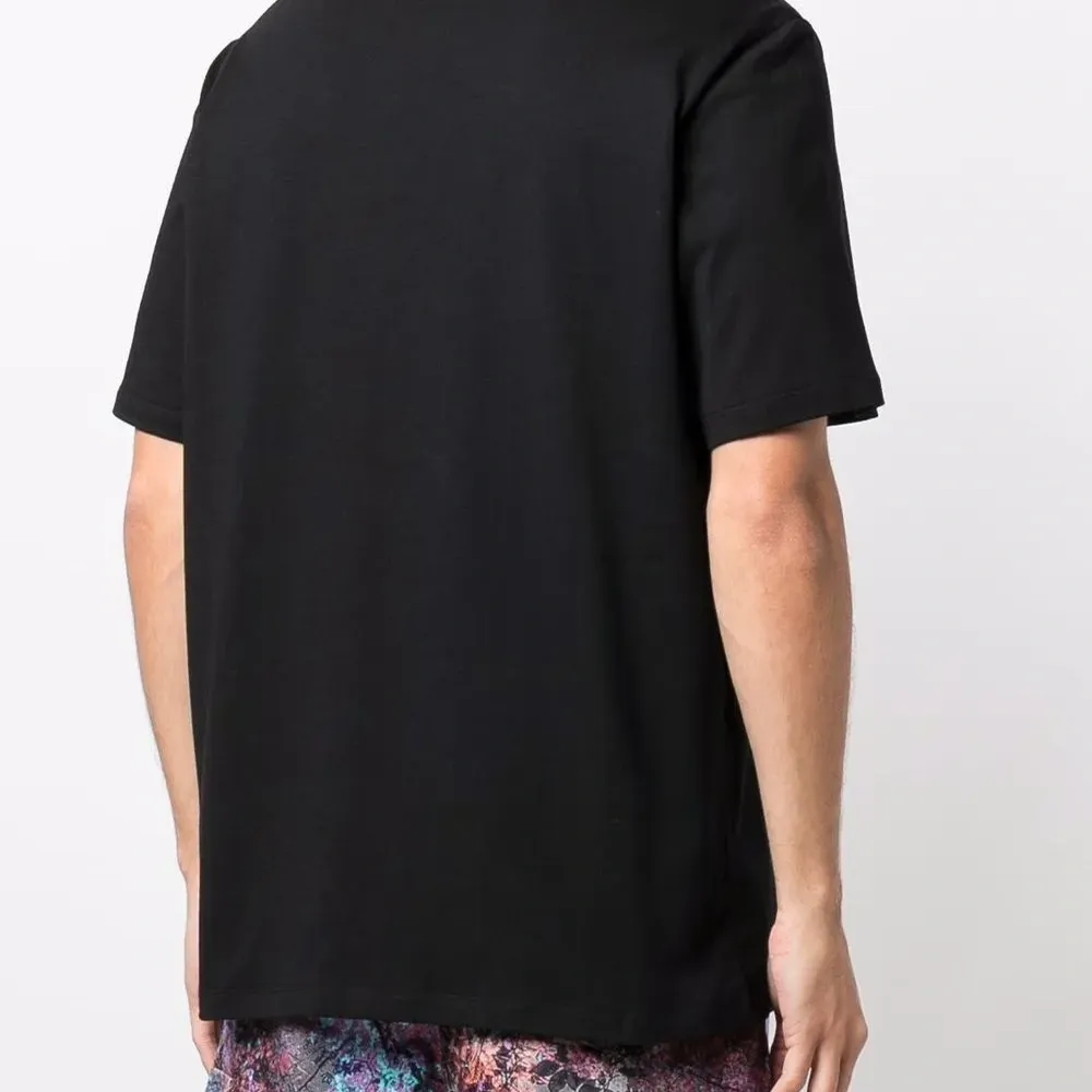 Футболка с логотипом