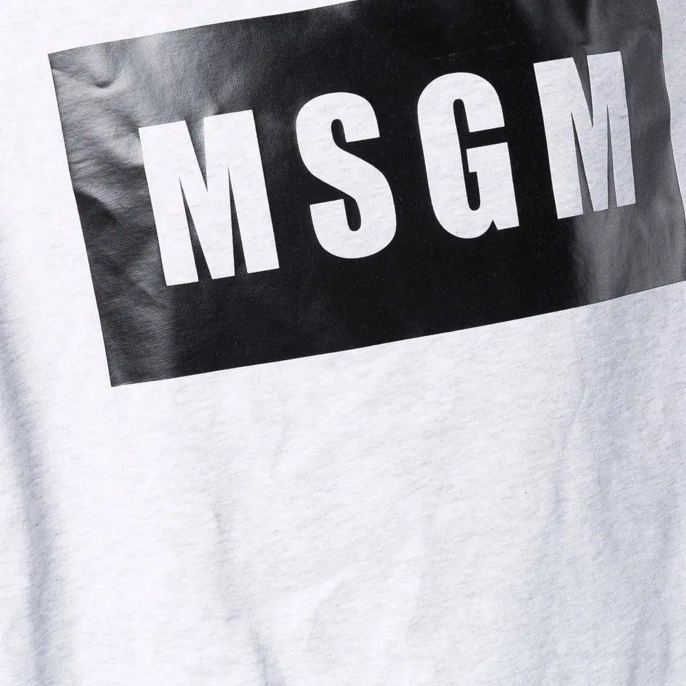 Футболка с логотипом