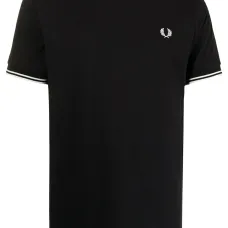 Футболка с вышитым логотипом Футболка с вышитым логотипом