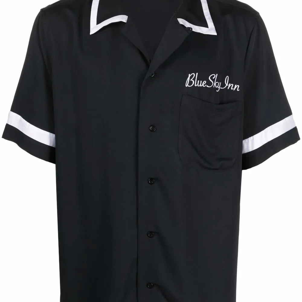 Рубашка с контрастной отделкой и вышитым логотипом