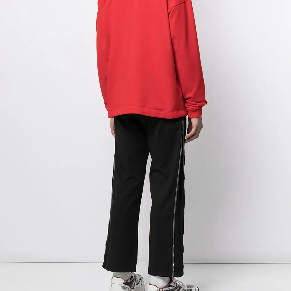 Толстовка с нашивкой-логотипом