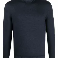 Джемпер с высоким воротником