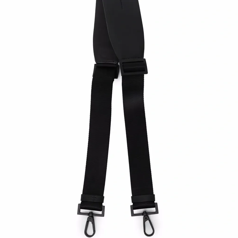 Ремень для сумки с тисненым логотипом