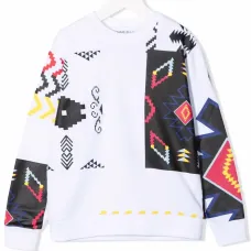 толстовка в технике пэчворк