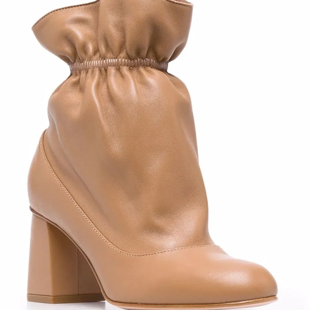 Ботильоны на каблуке