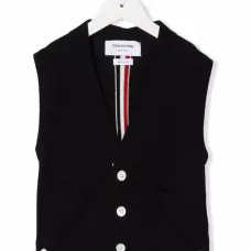 Шерстяной жилет на пуговицах Шерстяной жилет на пуговицах