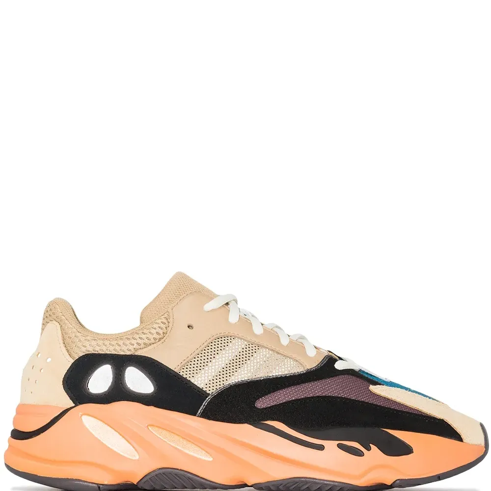 Кроссовки Boost 700 V1 Enflame