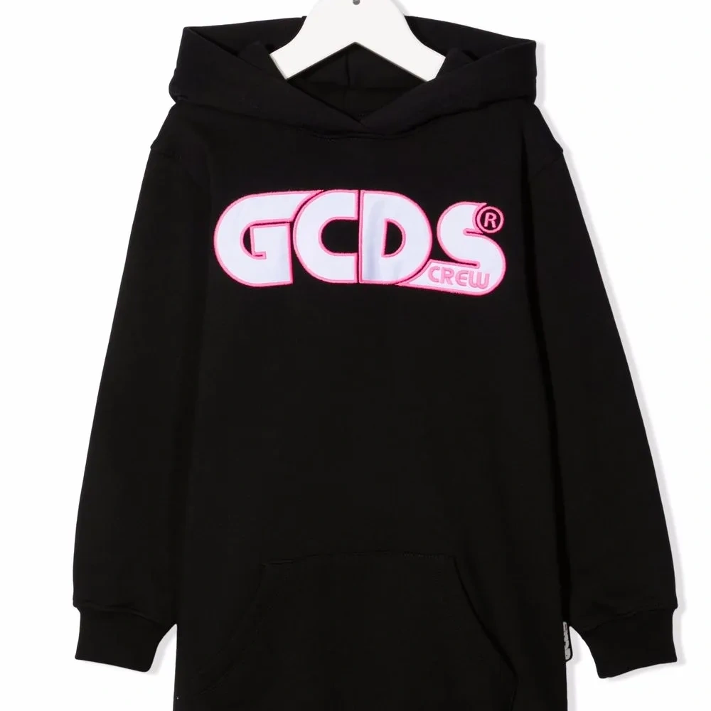 худи с логотипом