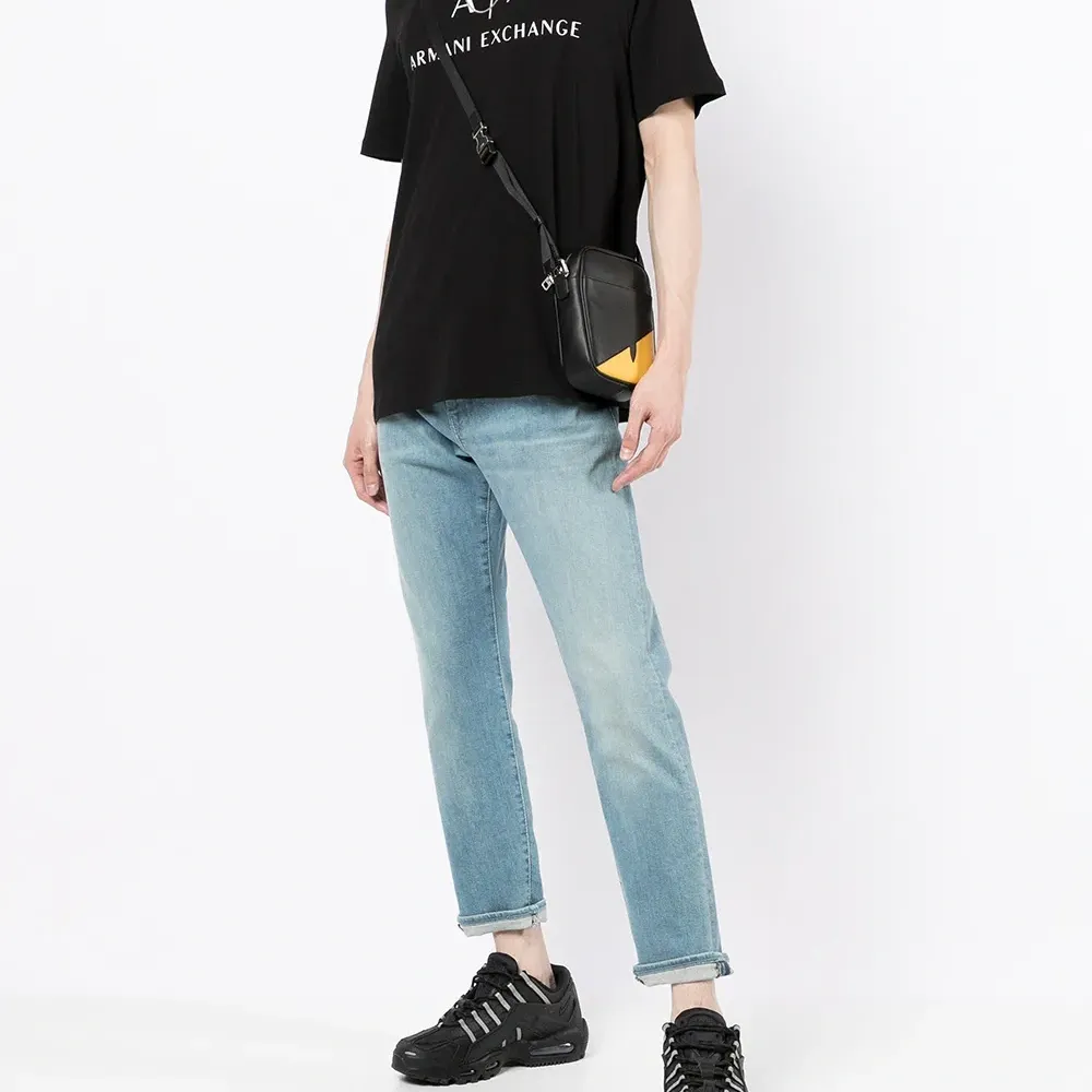 Футболка с логотипом