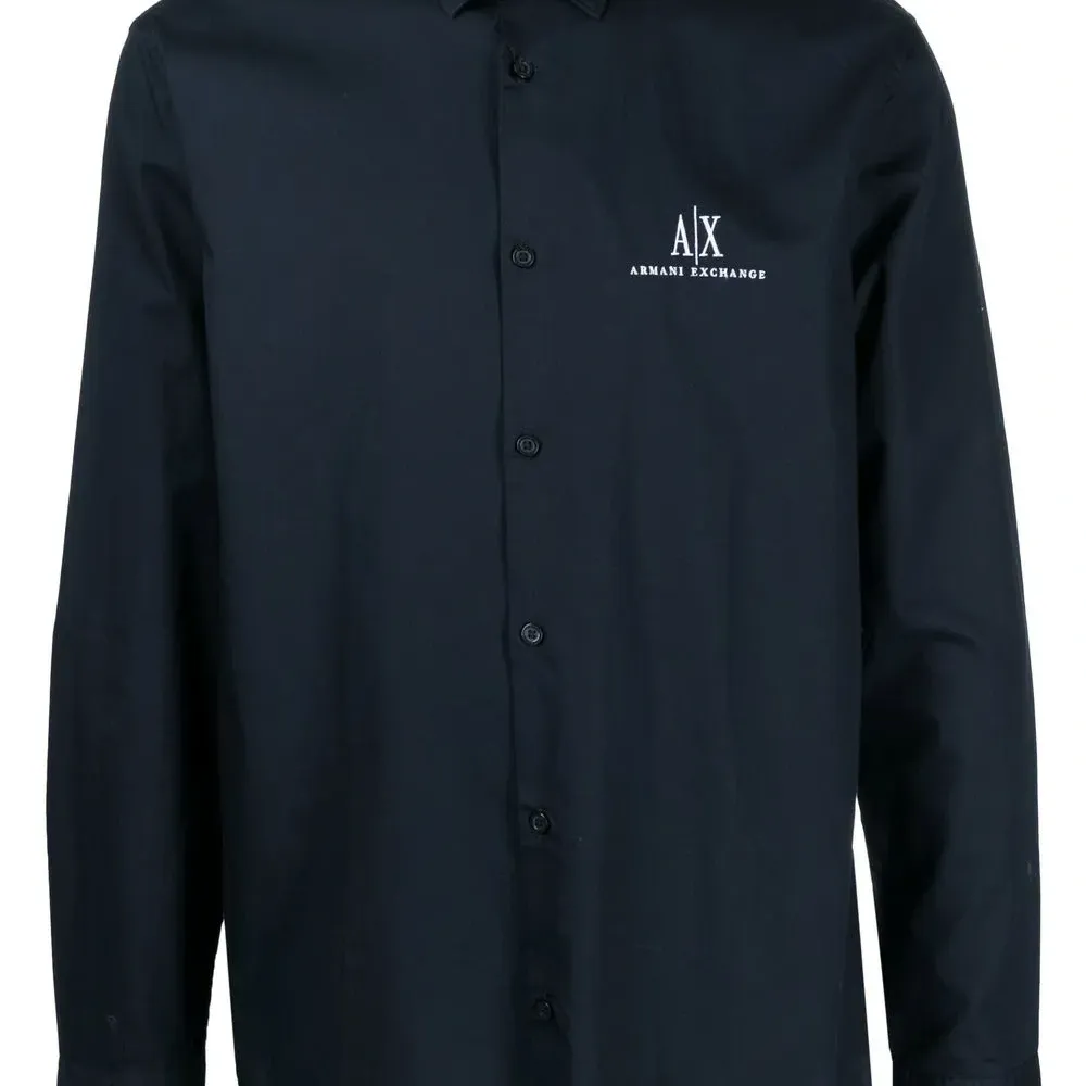 Рубашка с длинными рукавами и вышитым логотипом