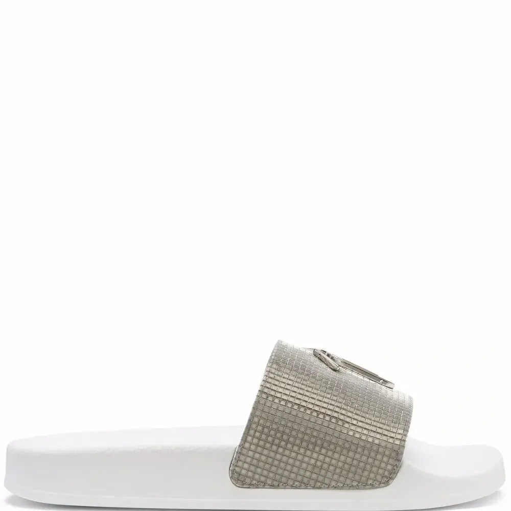 Шлепанцы Brett с эффектом металлик