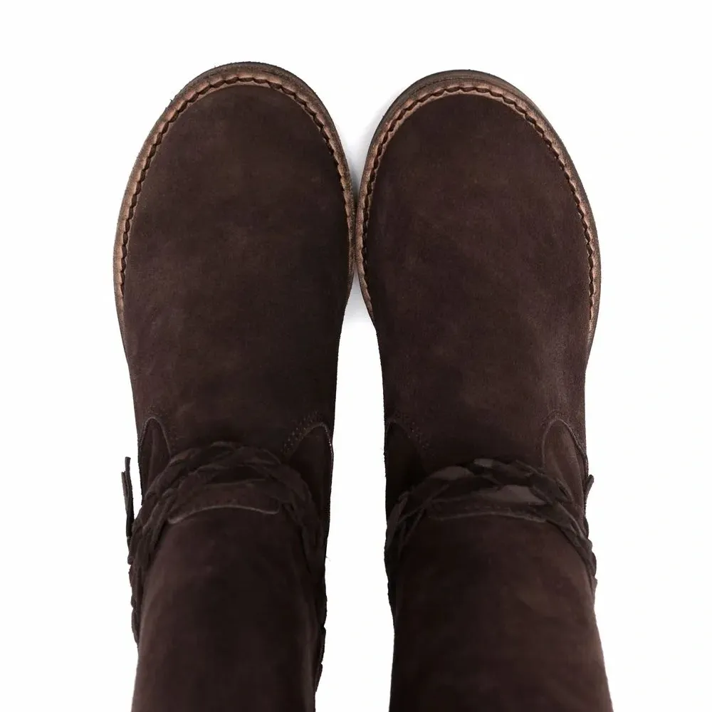 Сапоги с плетеными ремешками