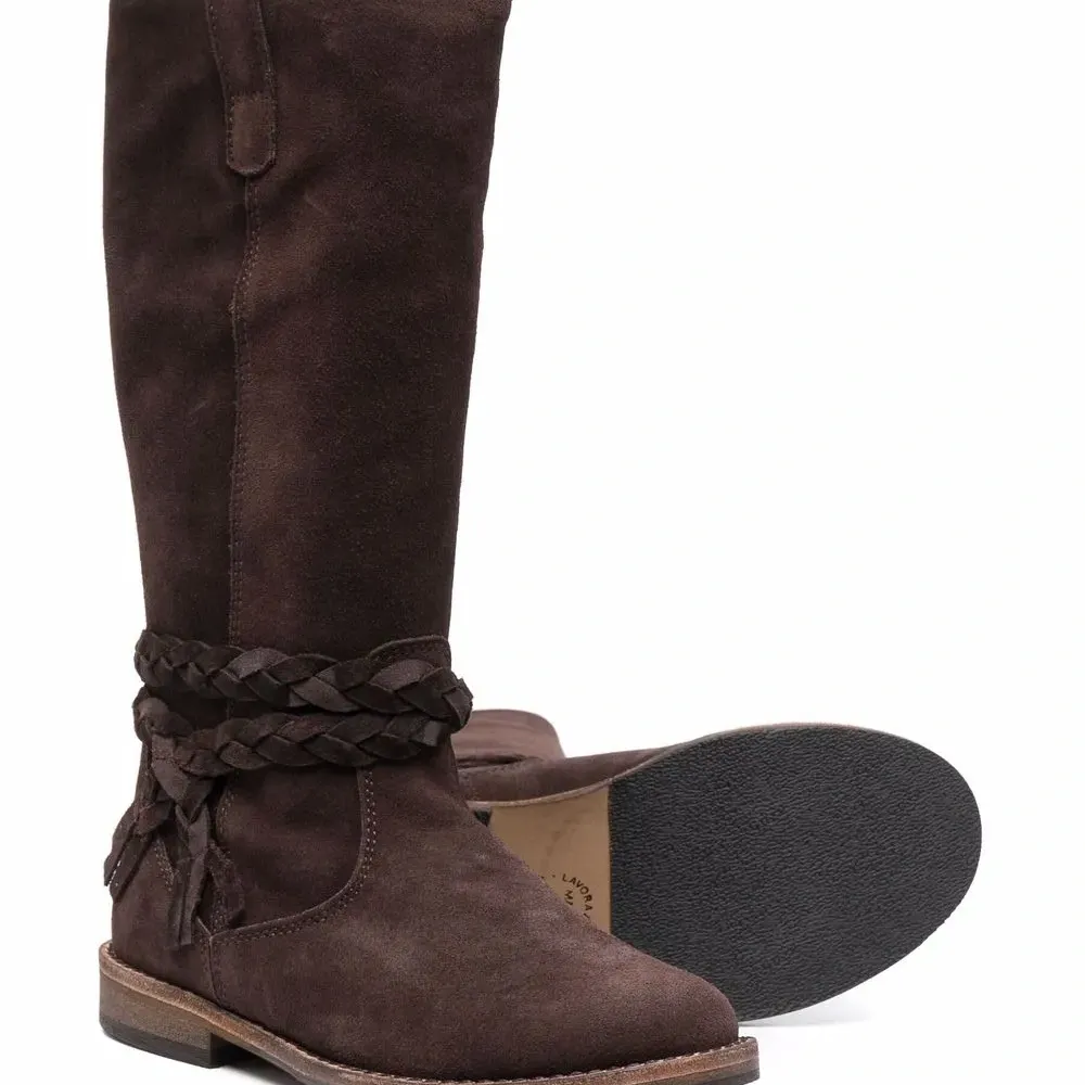 Сапоги с плетеными ремешками