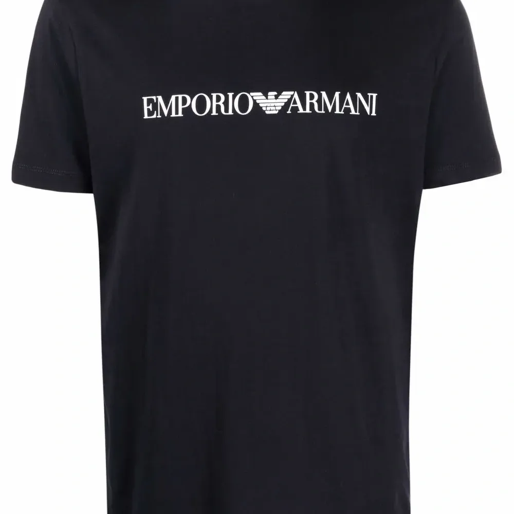 Футболка с логотипом