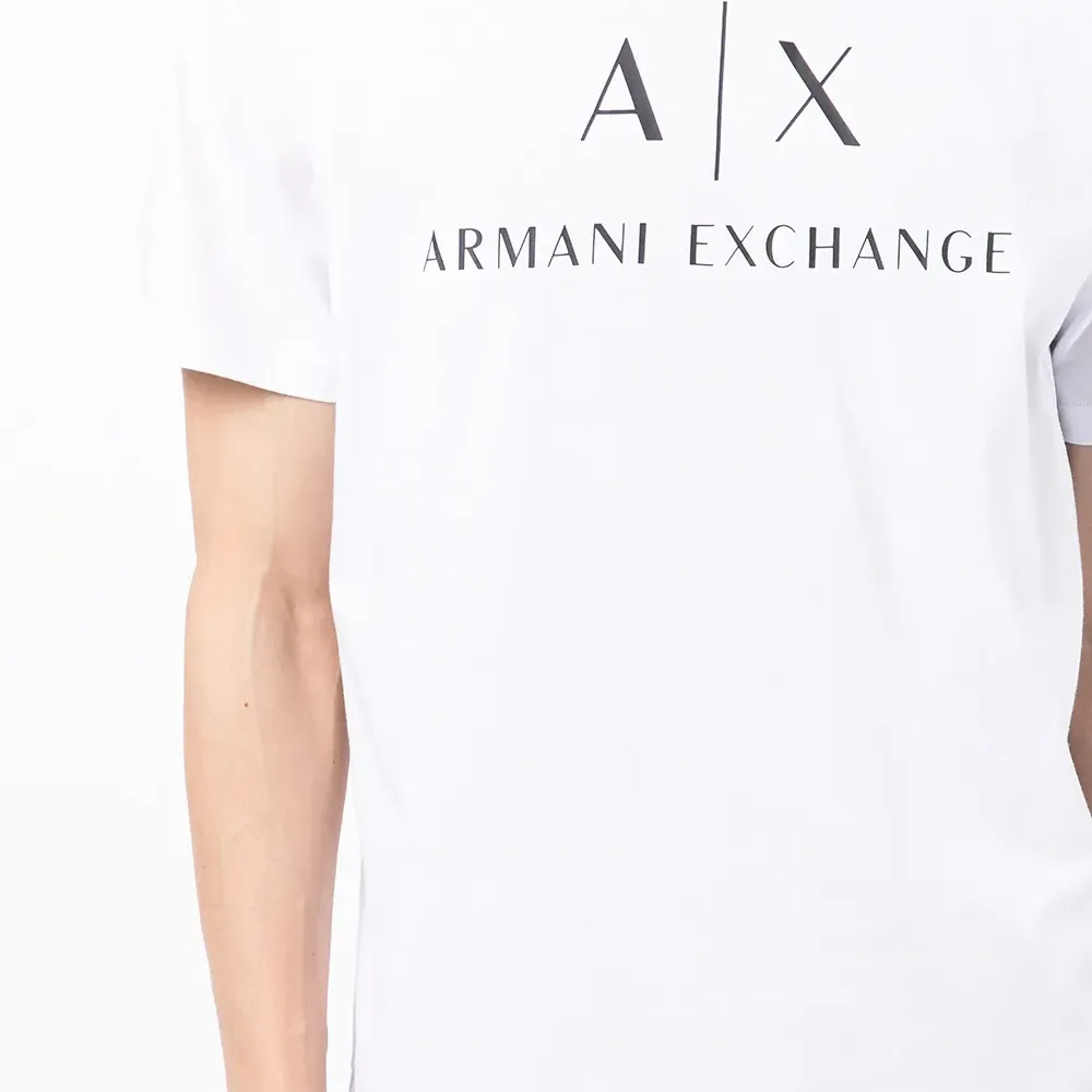 Футболка с логотипом