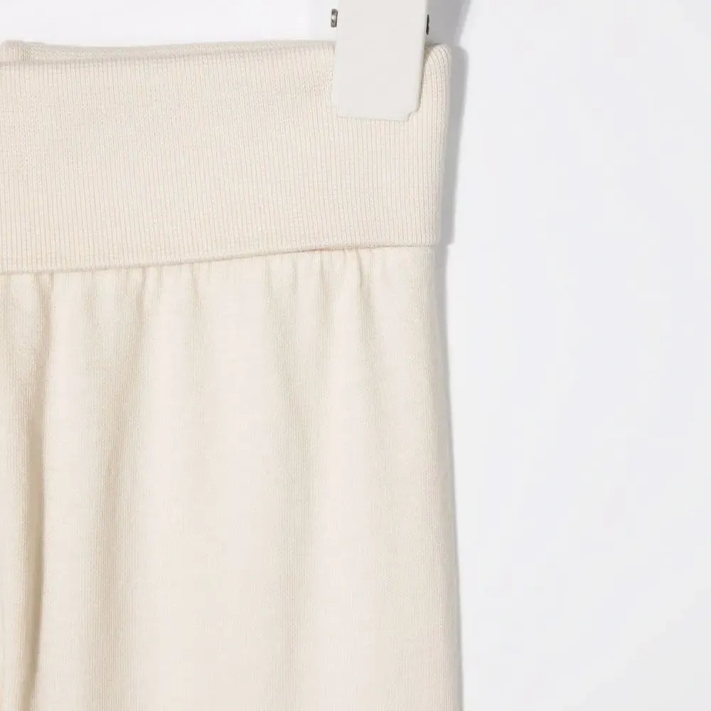 зауженные брюки с эластичным поясом