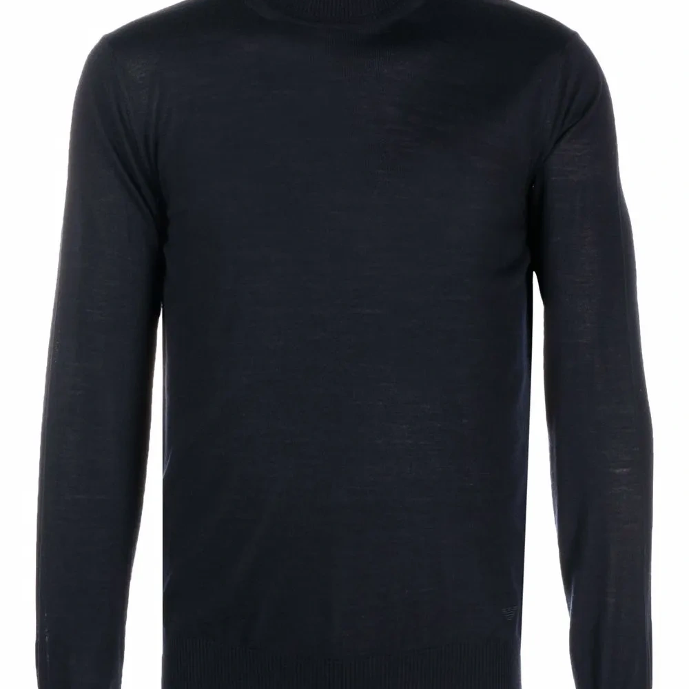 Джемпер с высоким воротником