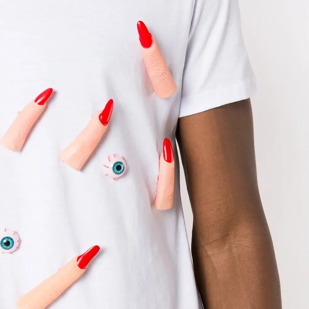 Футболка с аппликацией