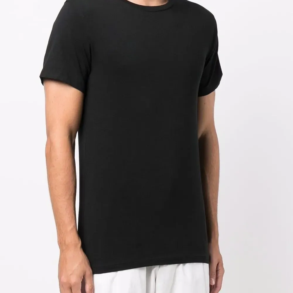 Футболка с круглым вырезом