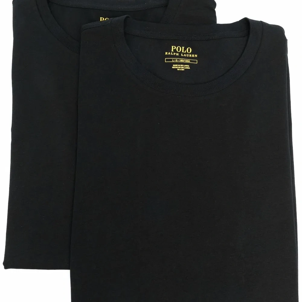 Футболка с круглым вырезом