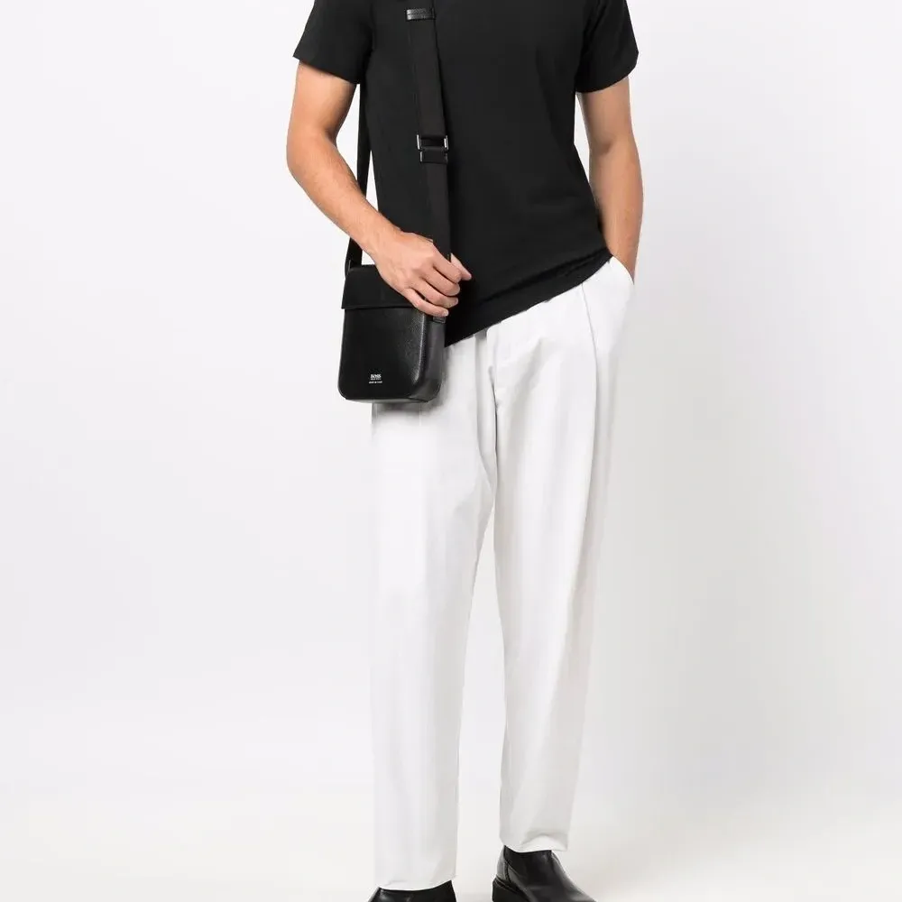 Футболка с круглым вырезом