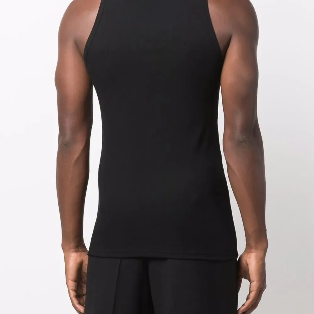 Топ без рукавов