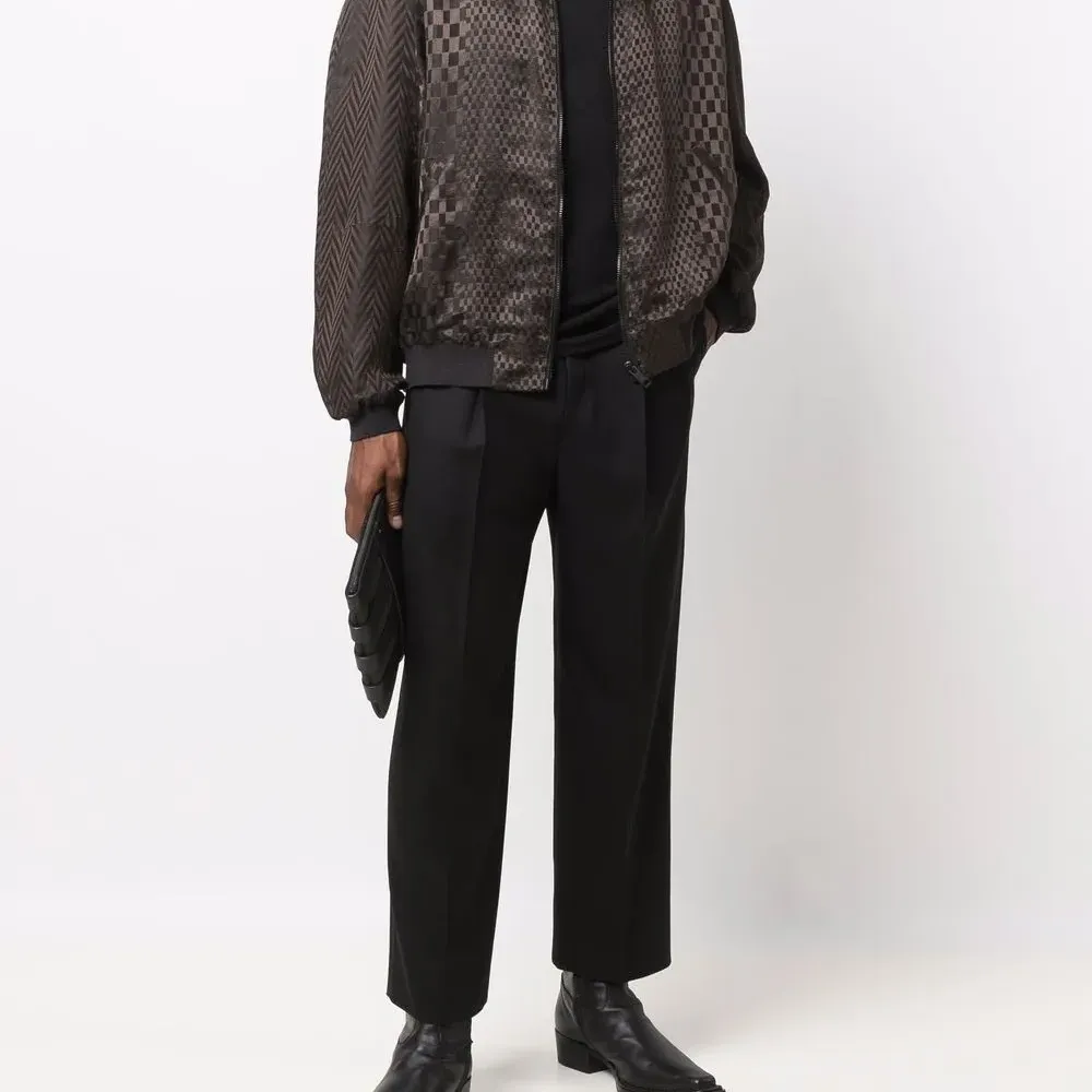 Топ без рукавов