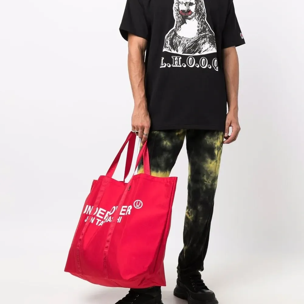 футболка с графичным принтом