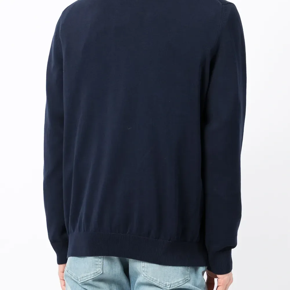 Толстовка с вышитым логотипом