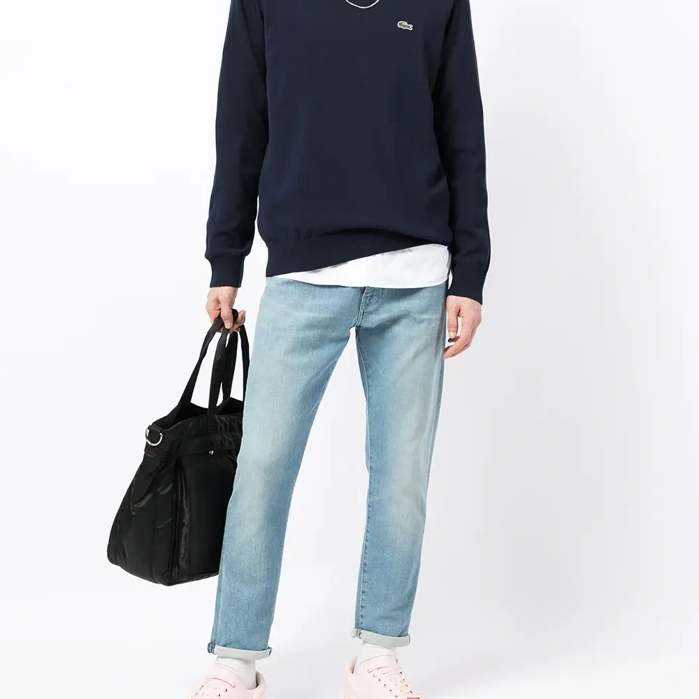 Толстовка с вышитым логотипом