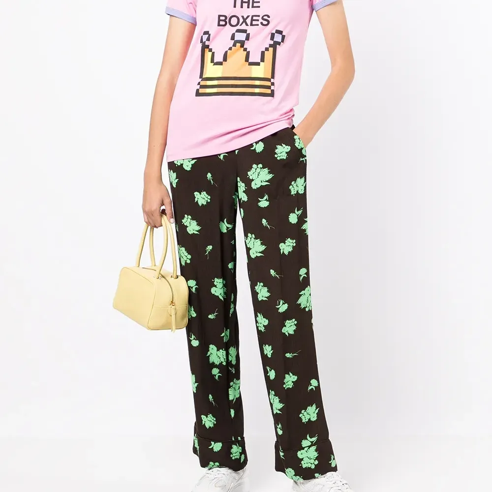 Футболка Queen Of The Boxes