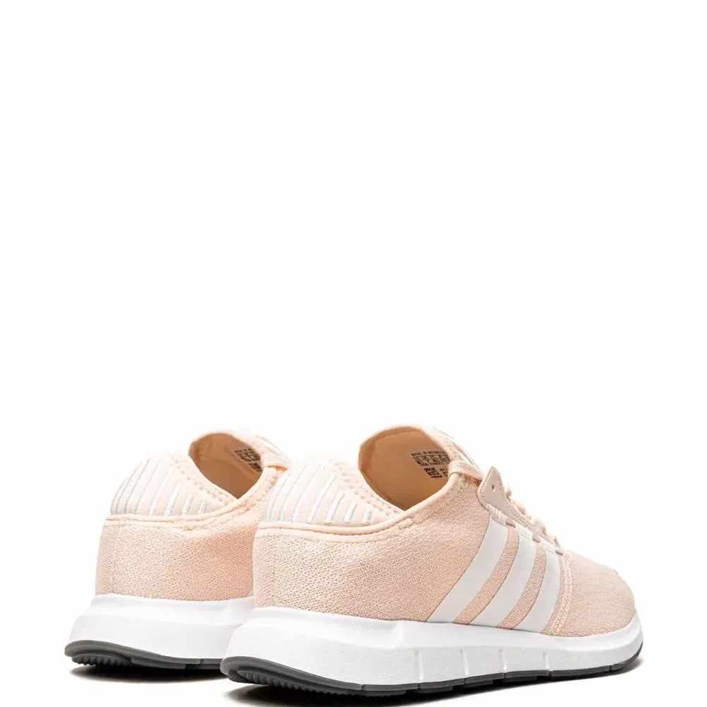 кроссовки Swift Run X