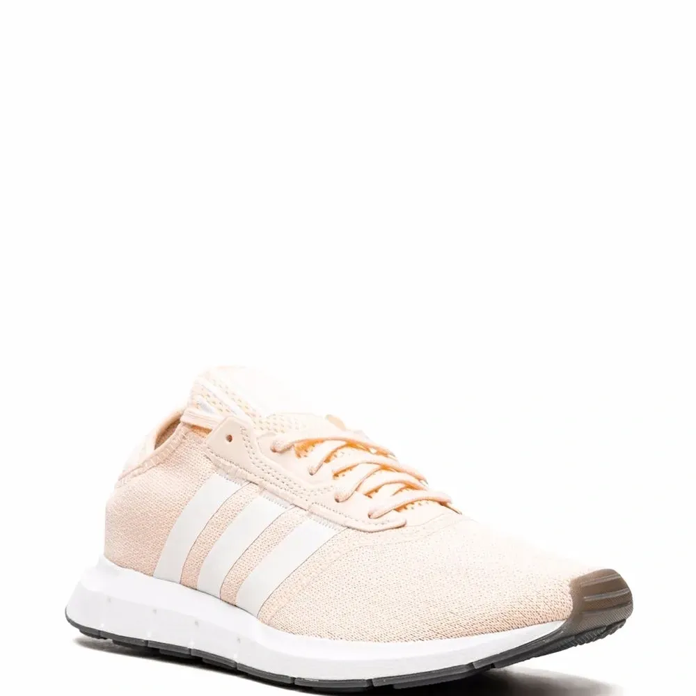 кроссовки Swift Run X