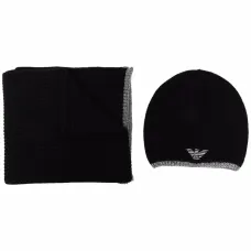 Шарф с вышитым логотипом